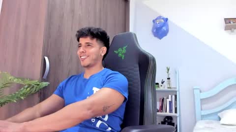 my name real is camilo online show from December 6, 11:03 pm