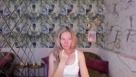 Asia online show from September 11, 1:22 pm