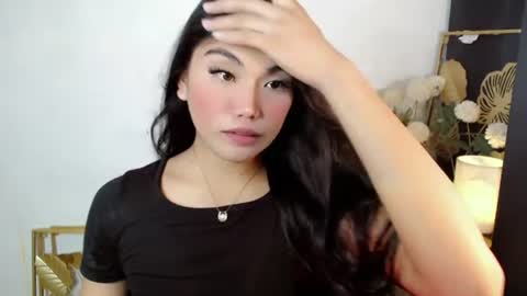 Snapshot of asian_alliyah chatting on July 16, 12:55 pm asian_alliyah online show from July 16, 12:55 pm