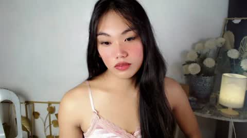 Snapshot of asian_alliyah chatting on July 22, 10:56 pm asian_alliyah online show from July 22, 10:56 pm