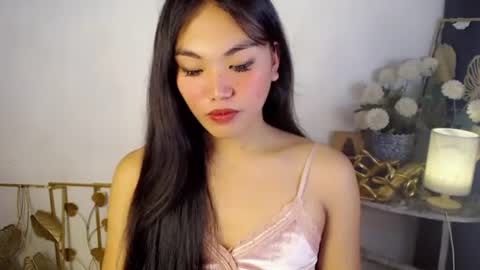 Snapshot of asian_alliyah chatting on July 23, 1:58 am asian_alliyah online show from July 23, 1:58 am