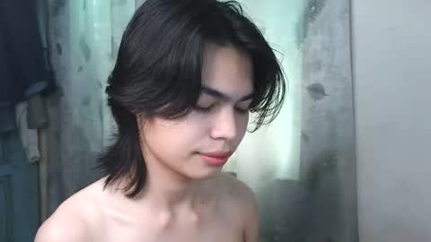 Snapshot of asian_babyboi chatting on September 10, 8:14 am asian_babyboi online show from September 10, 8:14 am
