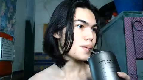 Snapshot of asian_babyboi chatting on May 31, 6:31 am asian_babyboi online show from May 31, 6:31 am