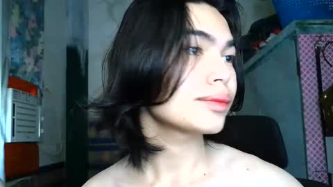 Snapshot of asian_babyboi chatting on June 7, 4:27 am asian_babyboi online show from June 7, 4:27 am