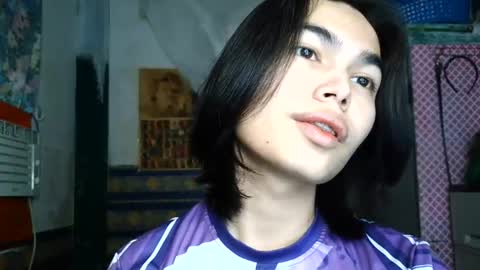 Snapshot of asian_babyboi chatting on June 18, 11:36 am asian_babyboi online show from June 18, 11:36 am