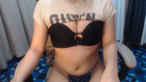 asian_jessa online show from May 21, 11:50 am