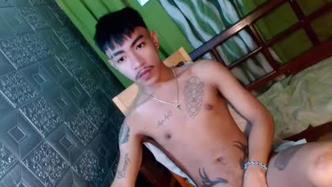 Snapshot of asian_kimxxx chatting on January 5, 2:49 am don online show from January 5, 2:49 am
