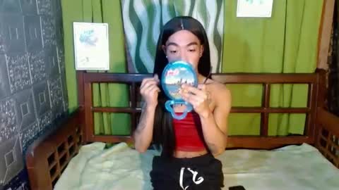 Snapshot of asian_kimxxx chatting on January 31, 2:15 am don online show from January 31, 2:15 am