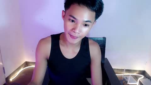 asian_lover05 online show from February 11, 3:06 pm