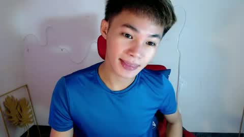 Snapshot of asian_lover05 chatting on July 1, 3:56 pm asian_lover05 online show from July 1, 3:56 pm
