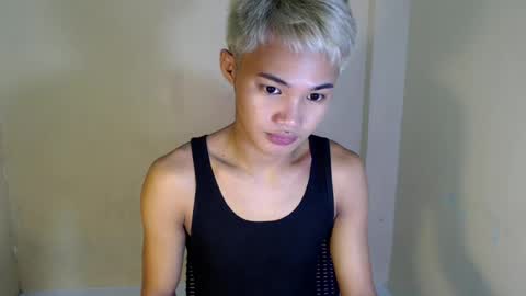 Snapshot of asian_lover05 chatting on July 17, 9:52 pm asian_lover05 online show from July 17, 9:52 pm