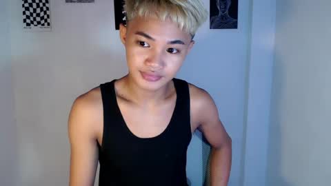 Snapshot of asian_lover05 chatting on July 26, 8:27 pm asian_lover05 online show from July 26, 8:27 pm