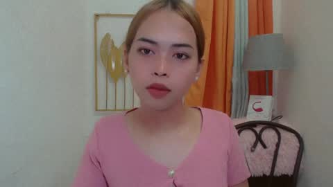 Snapshot of asian_pinay_oldlover chatting on June 24, 12:42 am Angel online show from June 24, 12:42 am