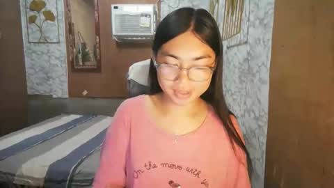 Rhean online show from October 31, 10:55 pm