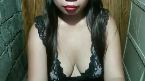 Snapshot of asian_ruby143 chatting on June 1, 4:20 pm YOURE ASIAN PRETTY GIRL online show from June 1, 4:20 pm
