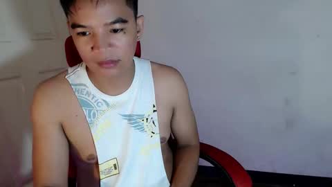 Snapshot of asianash18 chatting on May 26, 9:55 pm ASH online show from May 26, 9:55 pm
