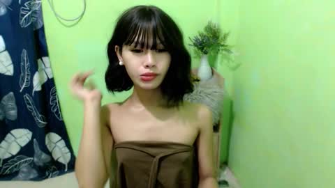 Snapshot of asianbabe_elvira chatting on January 15, 1:54 am asianbabe_elvira online show from January 15, 1:54 am