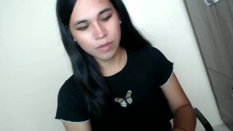 Snapshot of asianblk_barbiedoll chatting on April 26, 12:19 am asianblk_barbiedoll online show from April 26, 12:19 am