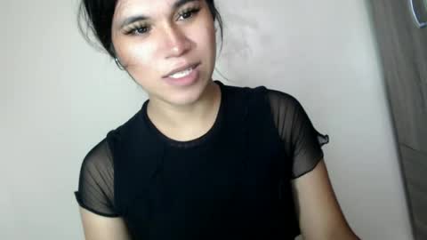 Snapshot of asianblk_barbiedoll chatting on May 26, 2:18 am asianblk_barbiedoll online show from May 26, 2:18 am