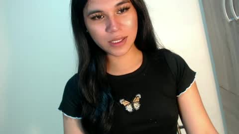 Snapshot of asianblk_barbiedoll chatting on May 31, 6:09 pm asianblk_barbiedoll online show from May 31, 6:09 pm