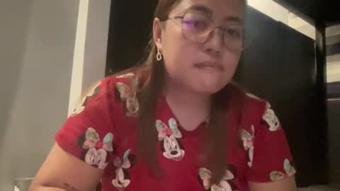 Snapshot of asianbunny10 chatting on October 21, 4:46 am Curvy online show from October 21, 4:46 am