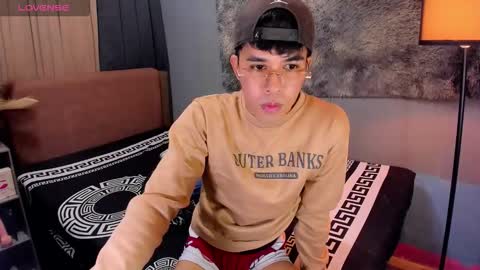 asiancum_peter online show from October 13, 1:27 am