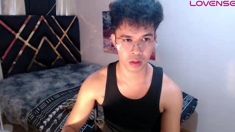 asiancum_peter online show from March 24, 2:27 am