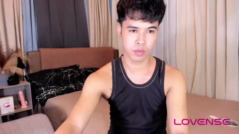 asiancum_peter online show from July 13, 6:05 am