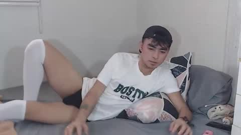 Snapshot of asiancummer_bry69 chatting on December 22, 4:17 am Bry online show from December 22, 4:17 am
