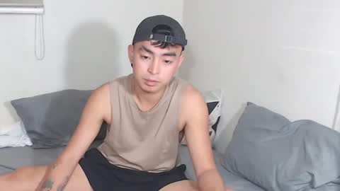 Snapshot of asiancummer_bry69 chatting on January 11, 12:44 am Bry online show from January 11, 12:44 am