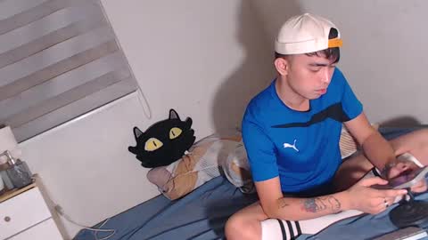 Snapshot of asiancummer_bry69 chatting on March 9, 11:58 am Bry online show from March 9, 11:58 am