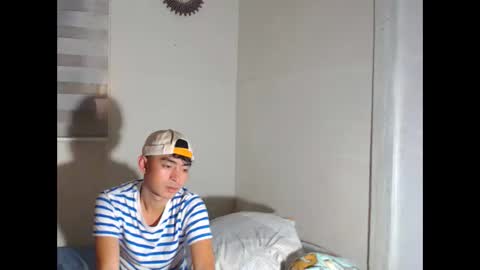 Snapshot of asiancummer_bry69 chatting on March 10, 3:34 am Bry online show from March 10, 3:34 am