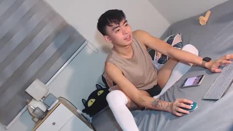 Snapshot of asiancummer_bry69 chatting on March 12, 5:17 pm Bry online show from March 12, 5:17 pm