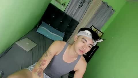 Snapshot of asiancummer_bry69 chatting on March 11, 8:53 am Bry online show from March 11, 8:53 am