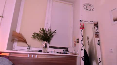 asiancvnt online show from January 10, 7:37 pm