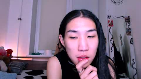 asiancvnt online show from February 1, 7:56 pm