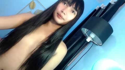 Snapshot of asiandolly81 chatting on July 23, 6:44 am asiandolly81 online show from July 23, 6:44 am