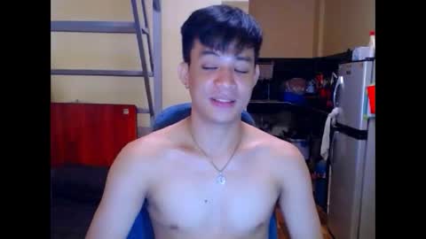asiandreamboyx online show from October 5, 8:56 am