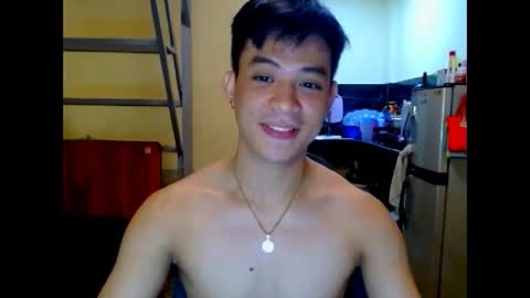 asiandreamboyx online show from May 22, 5:07 pm