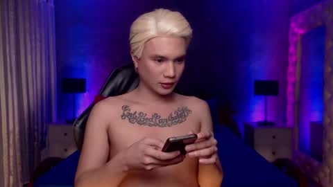 Snapshot of asianguy_nextdoor chatting on September 10, 4:29 pm AsherMiller online show from September 10, 4:29 pm