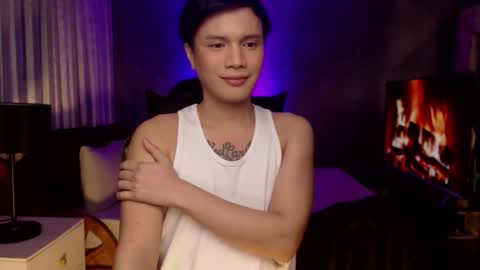 Snapshot of asianguy_nextdoor chatting on December 20, 6:59 pm AsherMiller online show from December 20, 6:59 pm