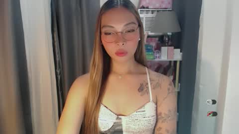 Snapshot of asianhottiesttamira chatting on May 18, 2:34 pm HI IM TAMIRA LOOKING FOR SERIOUS RELATIONSHIP online show from May 18, 2:34 pm