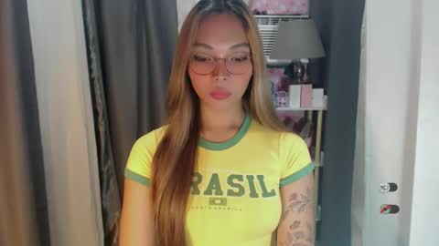 Snapshot of asianhottiesttamira chatting on May 19, 2:34 pm HI IM TAMIRA LOOKING FOR SERIOUS RELATIONSHIP online show from May 19, 2:34 pm