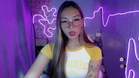 Snapshot of asianhottiesttamira chatting on May 21, 5:53 pm HI IM TAMIRA LOOKING FOR SERIOUS RELATIONSHIP online show from May 21, 5:53 pm