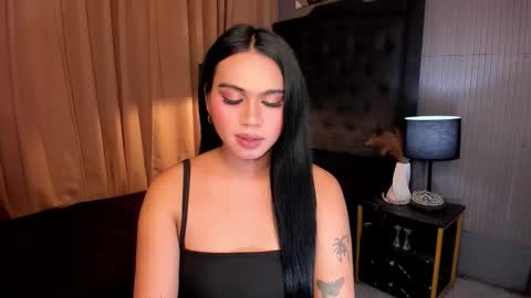 Snapshot of asianhugecockjulia1 chatting on February 7, 7:39 pm JULIA online show from February 7, 7:39 pm