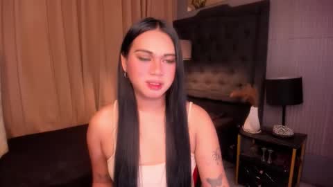 Snapshot of asianhugecockjulia1 chatting on February 17, 1:02 am JULIA online show from February 17, 1:02 am