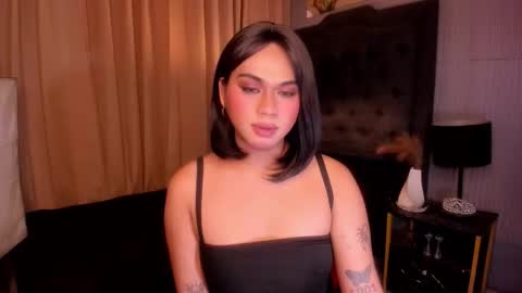 Snapshot of asianhugecockjulia1 chatting on February 22, 1:07 am JULIA online show from February 22, 1:07 am