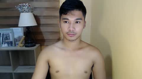 asianhunk_jamesx online show from November 26, 5:03 pm