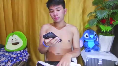 Snapshot of asianjay_hunks chatting on February 11, 1:10 am asianjay_hunks online show from February 11, 1:10 am