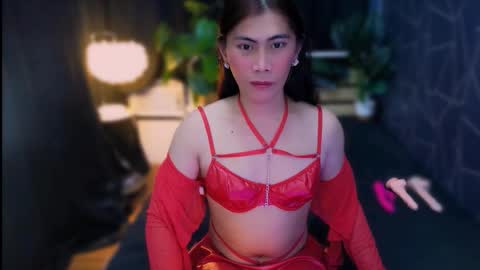 asianloreen24 online show from January 7, 11:01 am